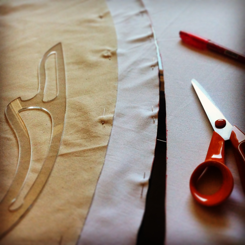 Coupe tissu MARION LEFEBVRE PARIS