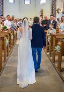 robe de mariée et voile dentelle sur-mesure ile de ré